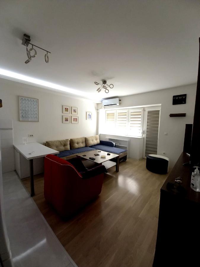 Skopje Contemporary Apartment Dış mekan fotoğraf